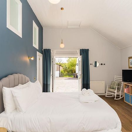 Stylish Self Contained Studio Near Glasgow Airport Apartment Lochwinnoch Екстериор снимка
