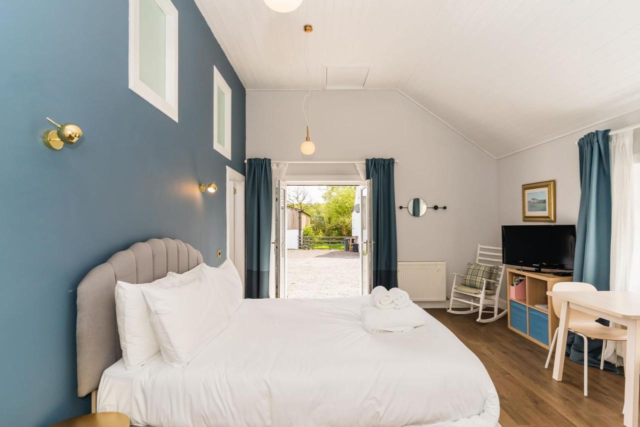 Stylish Self Contained Studio Near Glasgow Airport Apartment Lochwinnoch Екстериор снимка