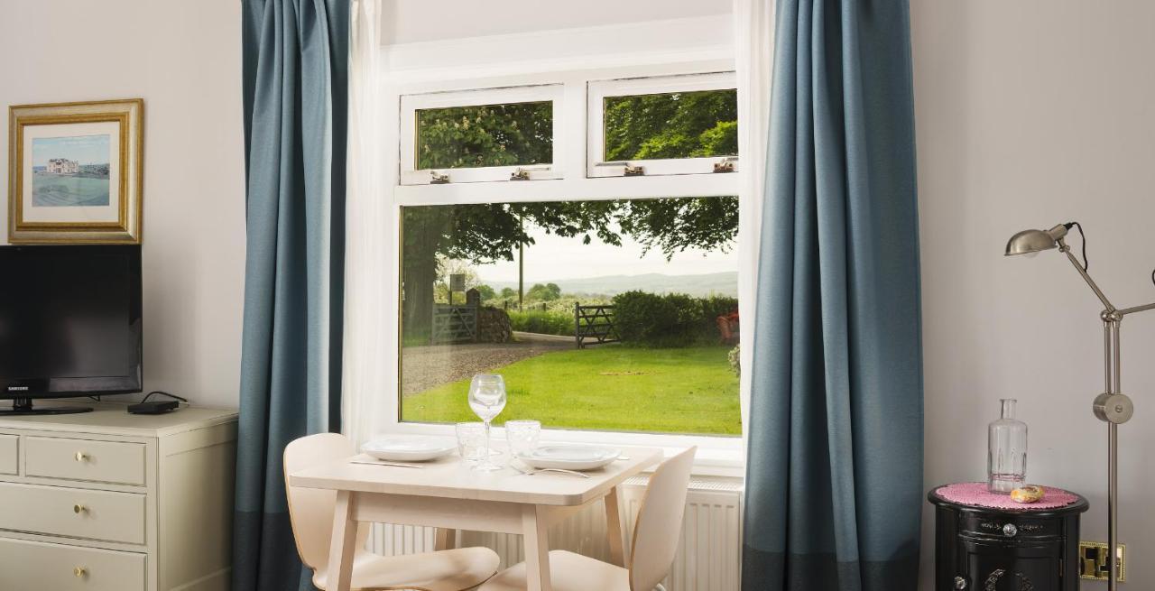 Stylish Self Contained Studio Near Glasgow Airport Apartment Lochwinnoch Екстериор снимка